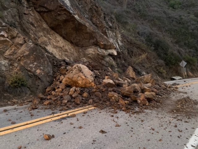 Rock Slide Near Gorda Closes Hwy 1.  One Week to Estimated Opening
